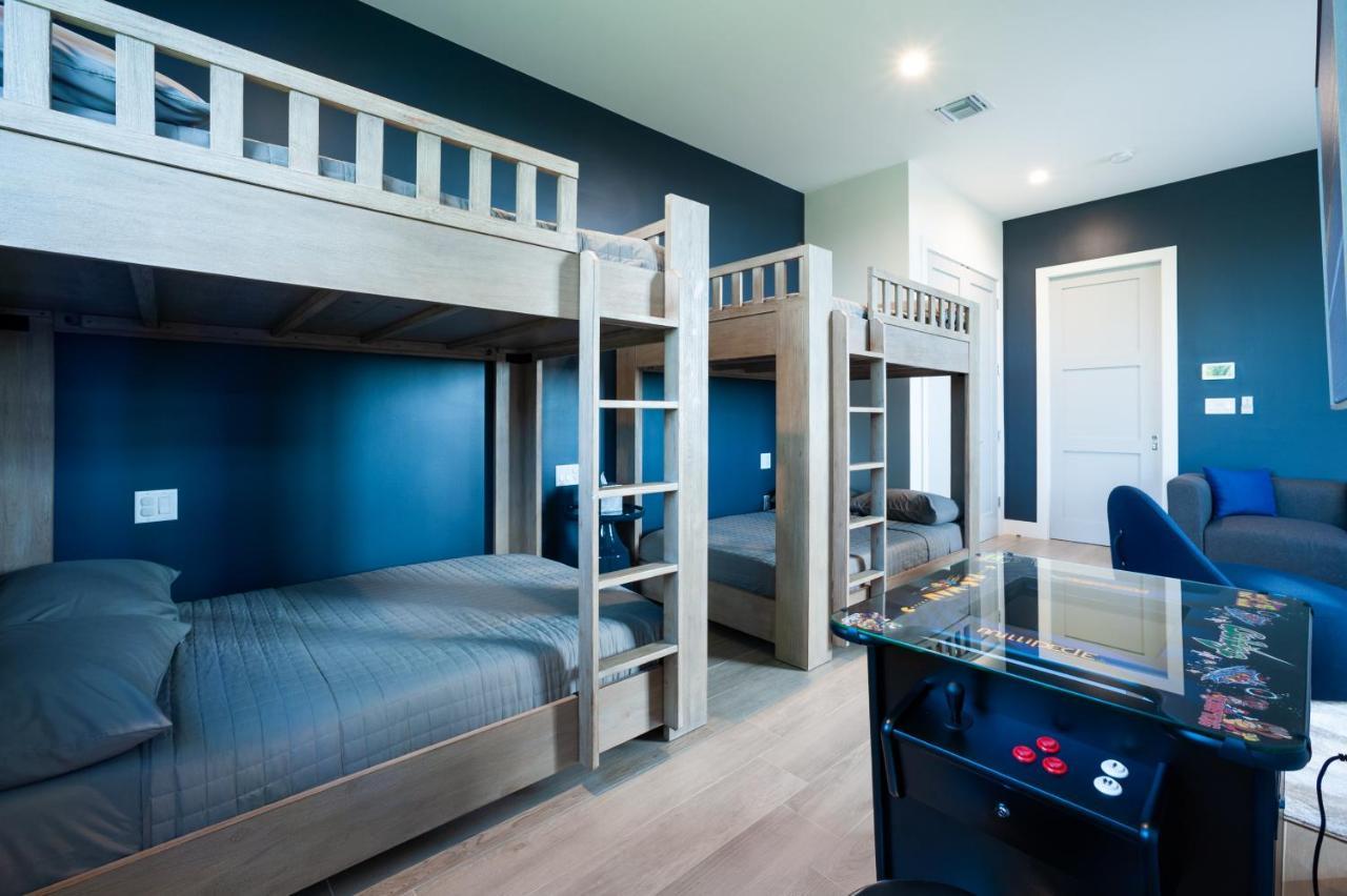 Aparthotel Black Urchin Boutique Bodden Town
