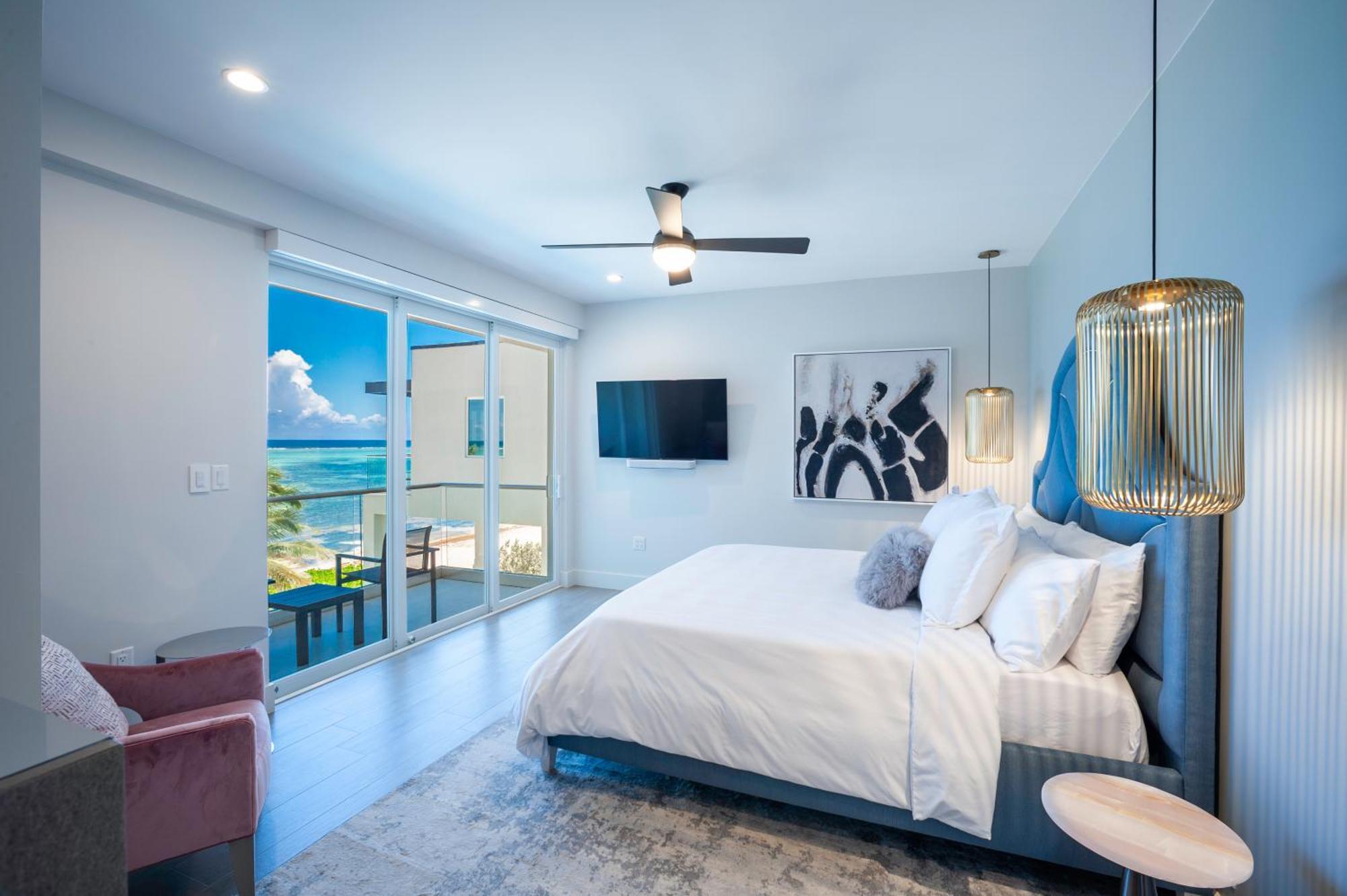 Black Urchin Boutique Aparthotel